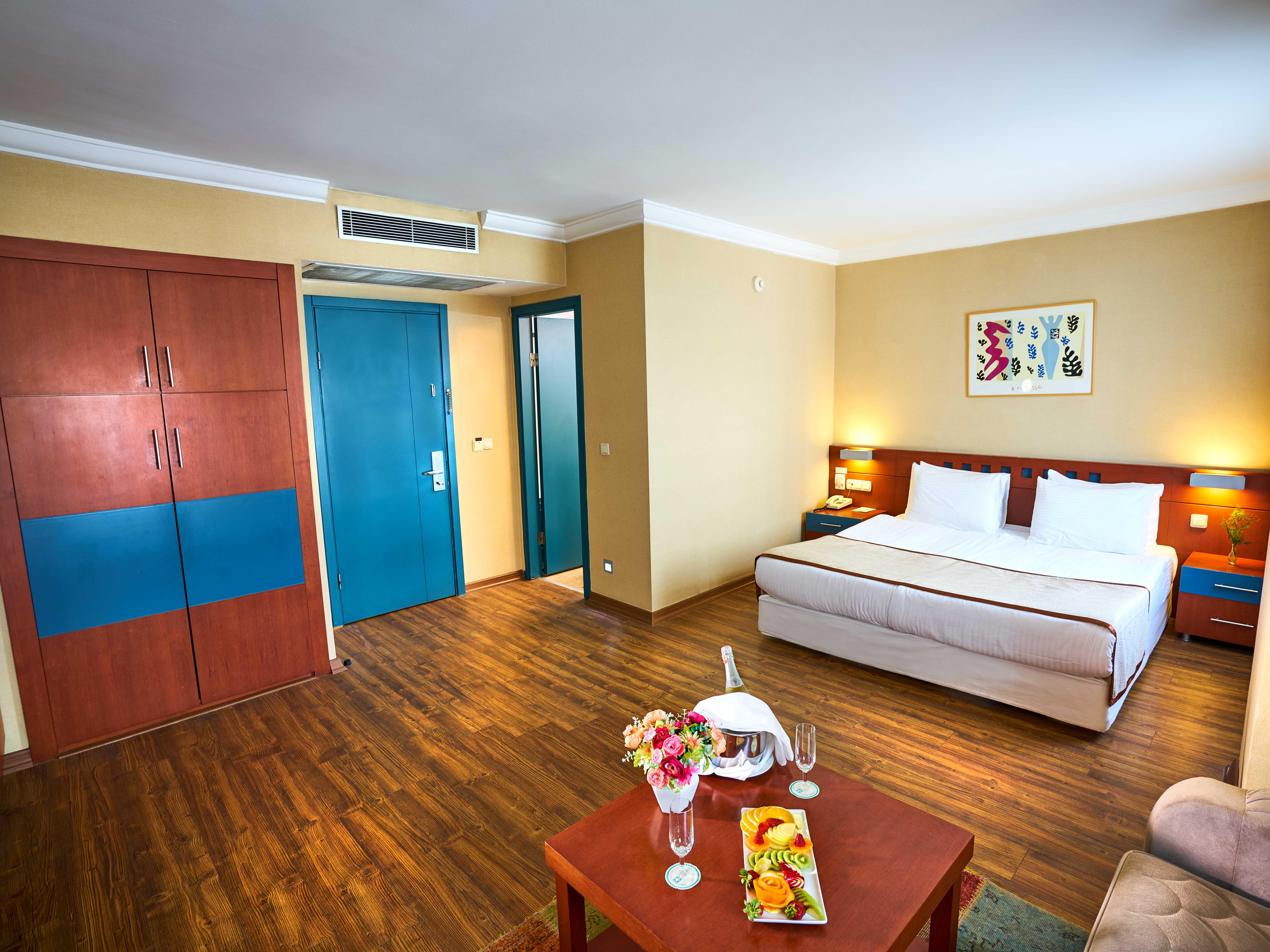 Feronya Hotel Istanbul Exteriör bild