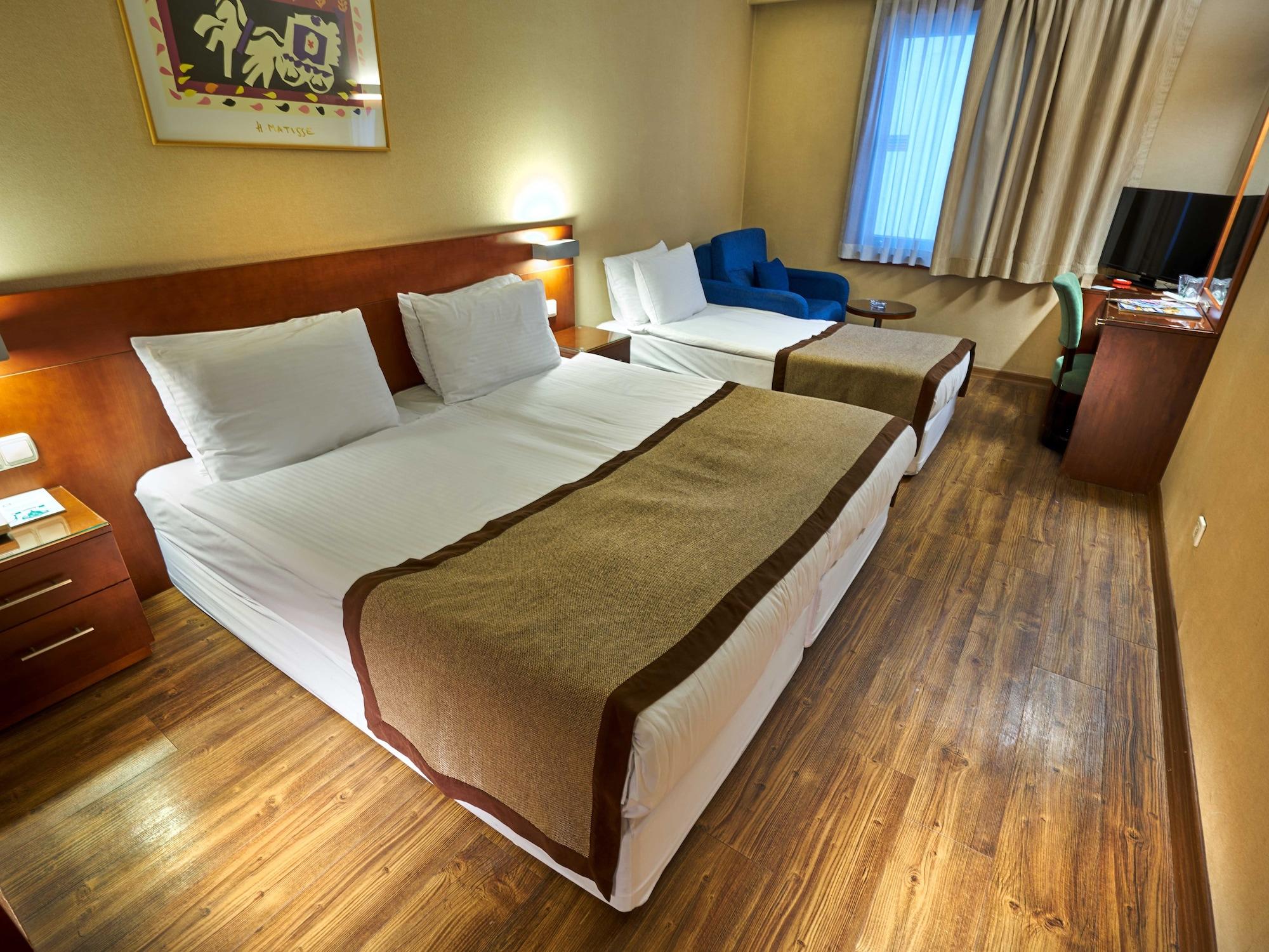 Feronya Hotel Istanbul Exteriör bild